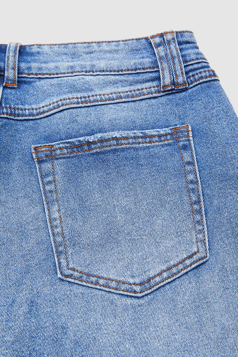 Lara | Vysoce elastické džíny s mid waist a rovnými nohavicemi