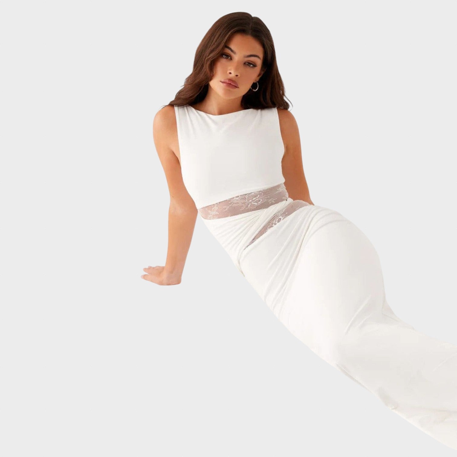 Leni | Maxi šaty s důrazem na postavu a jemnými průstřihy