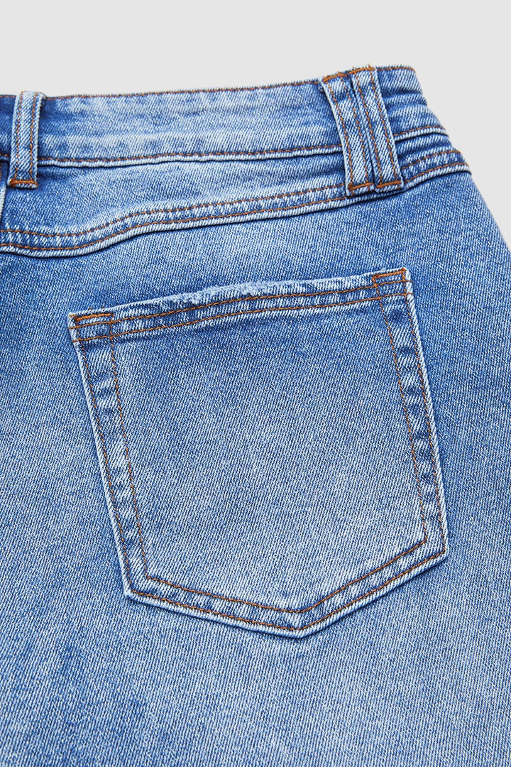 Lara | Vysoce elastické džíny s mid waist a rovnými nohavicemi